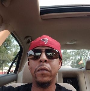 Meet your Posher, Adam